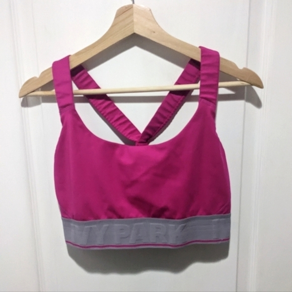 Ivy Park | Logo band sports bra in Pink - Picture 2 of 7